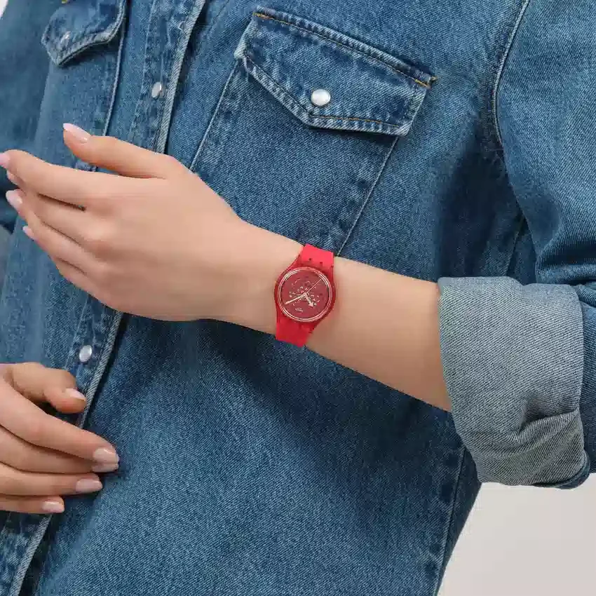 Love in Scarlet Love in Scarlet